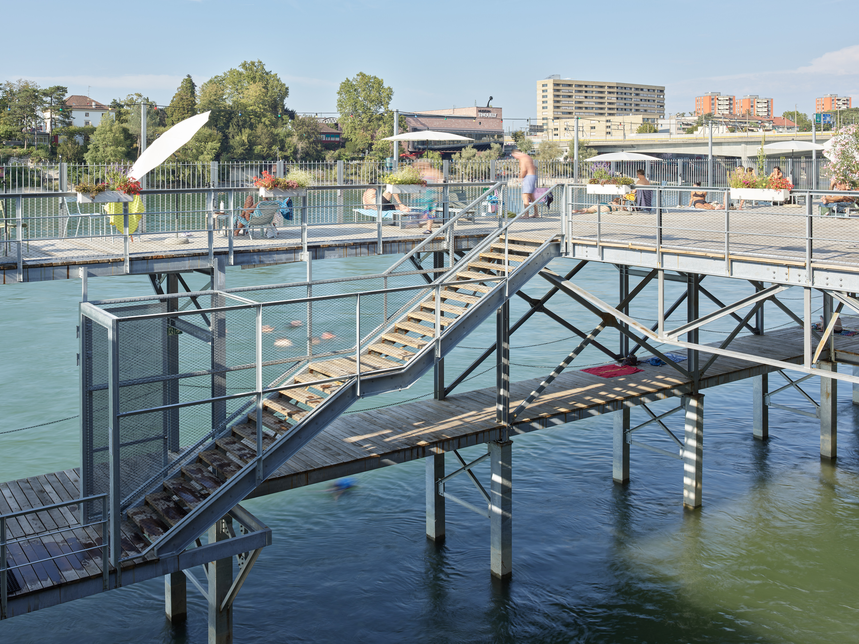 Ahp0095 AIQ4 019612 J3